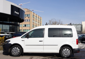 Подержанный автомобиль Volkswagen Caddy Compactvan 2018 года (6 фото)