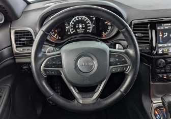 Подержанный автомобиль Jeep Grand Cherokee 2021 года (22 фото)