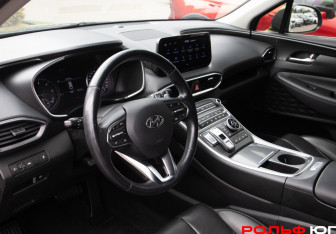 Подержанный автомобиль Hyundai Santa Fe 2020 года (10 фото)