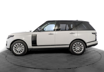 Подержанный автомобиль Land Rover Range Rover 2021 года (8 фото)