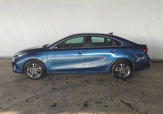 Подержанный автомобиль Kia Cerato Sedan 2021 года (7 фото)