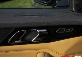 Подержанный автомобиль Lynk&Co 09 2022 года (17 фото)