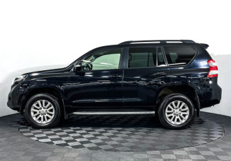 Подержанный автомобиль Toyota Land Cruiser Prado 2015 года (8 фото)
