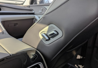 Подержанный автомобиль Exeed RX 2024 года (28 фото)