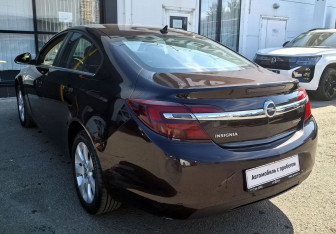 Подержанный автомобиль Opel Insignia Liftback 2013 года (7 фото)