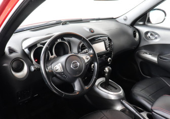 Подержанный автомобиль Nissan Juke 2014 года (7 фото)