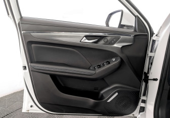 Подержанный автомобиль Haval Jolion 2023 года (19 фото)