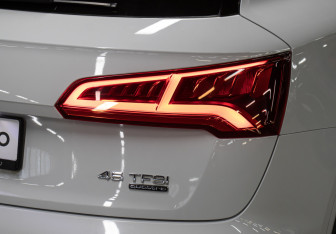 Подержанный автомобиль Audi Q5 2018 года (25 фото)