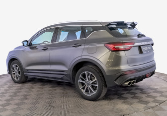 Подержанный автомобиль Geely Coolray 2023 года (7 фото)
