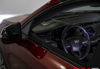 Подержанный автомобиль Cadillac XT4 2021 года (22 фото)