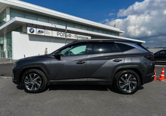 Подержанный автомобиль Hyundai Tucson 2021 года (8 фото)
