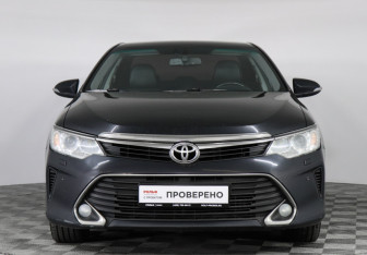 Подержанный автомобиль Toyota Camry Sedan 2016 года (2 фото)