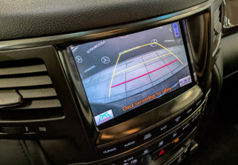 Подержанный автомобиль Lexus LX 2010 года (30 фото)