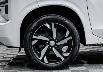 Подержанный автомобиль Mitsubishi Xpander 2023 года (15 фото)
