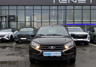 Подержанный автомобиль LADA (ВАЗ) Granta Hatchback 2018 года (2 фото)