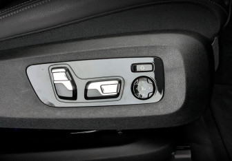 Подержанный автомобиль BMW X6 2020 года (26 фото)