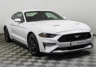 Подержанный автомобиль Ford Mustang Coupe 2023 года (3 фото)