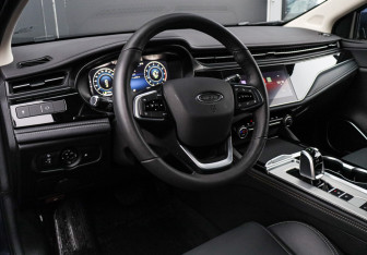 Подержанный автомобиль Omoda S5 2023 года (13 фото)