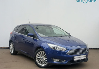 Подержанный автомобиль Ford Focus Hatchback 2015 года (3 фото)