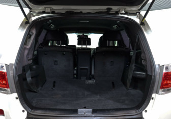 Подержанный автомобиль Toyota Highlander 2012 года (15 фото)
