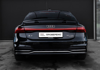 Подержанный автомобиль Audi A7 2020 года (5 фото)