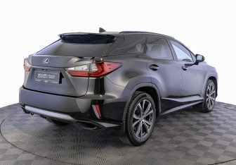 Подержанный автомобиль Lexus RX 2019 года (5 фото)