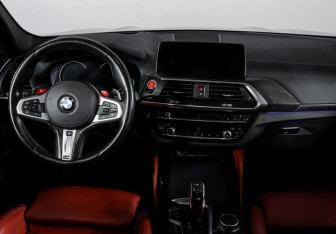 Подержанный автомобиль BMW X3 M 2019 года (12 фото)