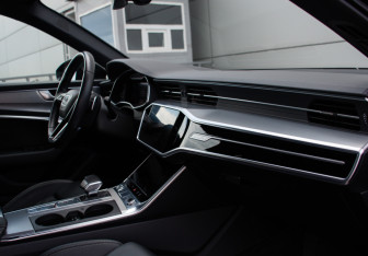 Подержанный автомобиль Audi A6 Sedan 2020 года (9 фото)