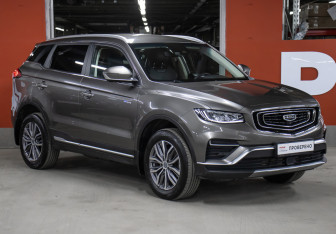 Подержанный автомобиль Geely Atlas Pro 2022 года (3 фото)