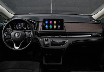 Подержанный автомобиль Honda Odyssey Minivan 2024 года (10 фото)