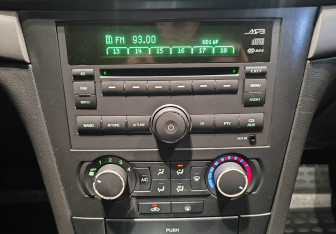 Подержанный автомобиль Chevrolet Epica 2008 года (14 фото)