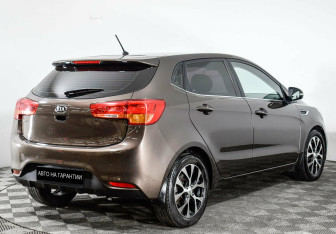 Подержанный автомобиль Kia Rio Hatchback 2015 года (3 фото)