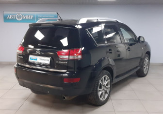 Подержанный автомобиль Citroen C-Crosser 2011 года (5 фото)