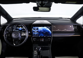 Подержанный автомобиль GAC M8 2023 года (19 фото)