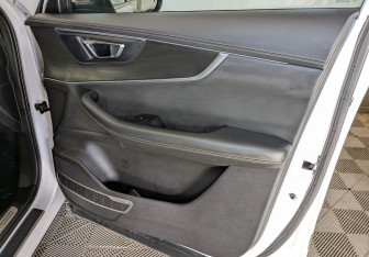 Подержанный автомобиль Chery Tiggo 8 Pro 2021 года (24 фото)