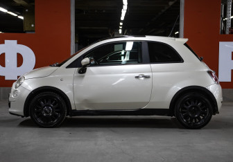 Подержанный автомобиль Fiat 500 Hatchback 2008 года (8 фото)