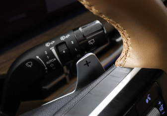 Подержанный автомобиль Hyundai Santa Fe 2024 года (15 фото)