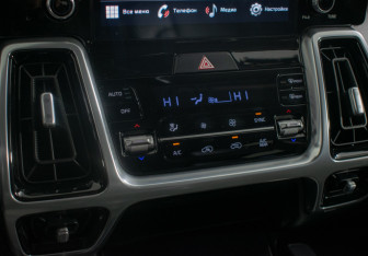 Подержанный автомобиль Kia Sorento 2022 года (18 фото)