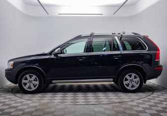 Подержанный автомобиль Volvo XC90 2010 года (2 фото)