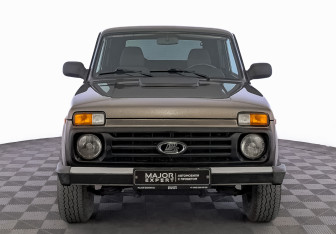 Подержанный автомобиль LADA (ВАЗ) 2121 (4x4) 2017 года (2 фото)