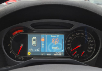 Подержанный автомобиль Ford Mondeo Sedan 2009 года (12 фото)