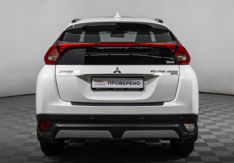 Подержанный автомобиль Mitsubishi Eclipse Cross 2018 года (6 фото)