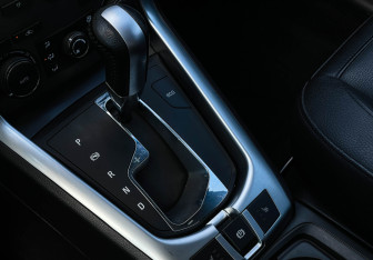 Подержанный автомобиль Opel Antara 2014 года (16 фото)