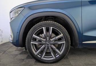 Подержанный автомобиль Geely Monjaro 2023 года (13 фото)