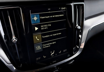 Подержанный автомобиль Volvo V60 2020 года (28 фото)