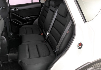 Подержанный автомобиль Mazda CX-5 2015 года (18 фото)