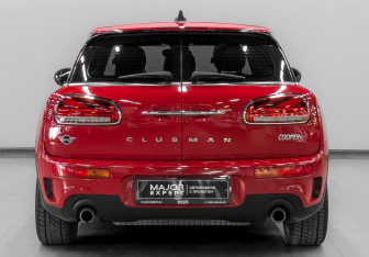 Подержанный автомобиль MINI Clubman Wagon 2021 года (6 фото)