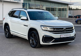 Подержанный автомобиль Volkswagen Teramont 2021 года (3 фото)