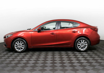 Подержанный автомобиль Mazda 3 Sedan 2015 года (3 фото)
