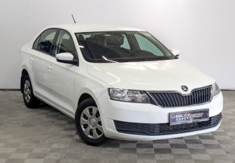 Подержанный автомобиль Skoda Rapid Liftback 2019 года (3 фото)